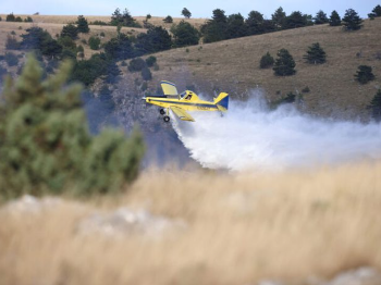 Vjetar ometa gašenje. Air Tractori preusmjereni na Sarajevo