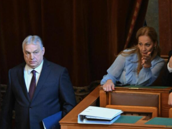 Viktor Orban iz "mišje rupe": "Direktan put ka diktaturi"