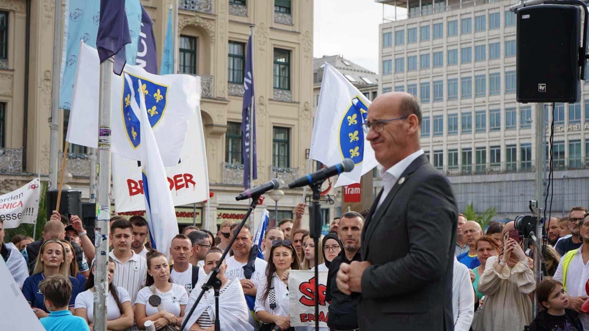 Salkić u Minhenu pozvao dijasporu na veći angažman i registraciju za izbore u BiH - slika 2