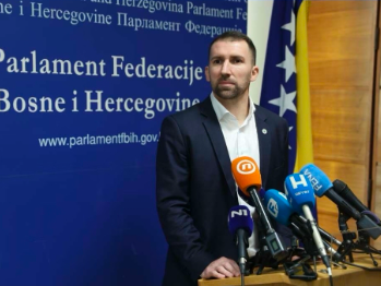 Delić: Istina o genocidu u Srebrenici i žrtve ne smiju biti zaboravljeni