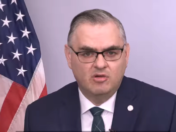 Crishock: Negiranje genocida je napad na žrtve