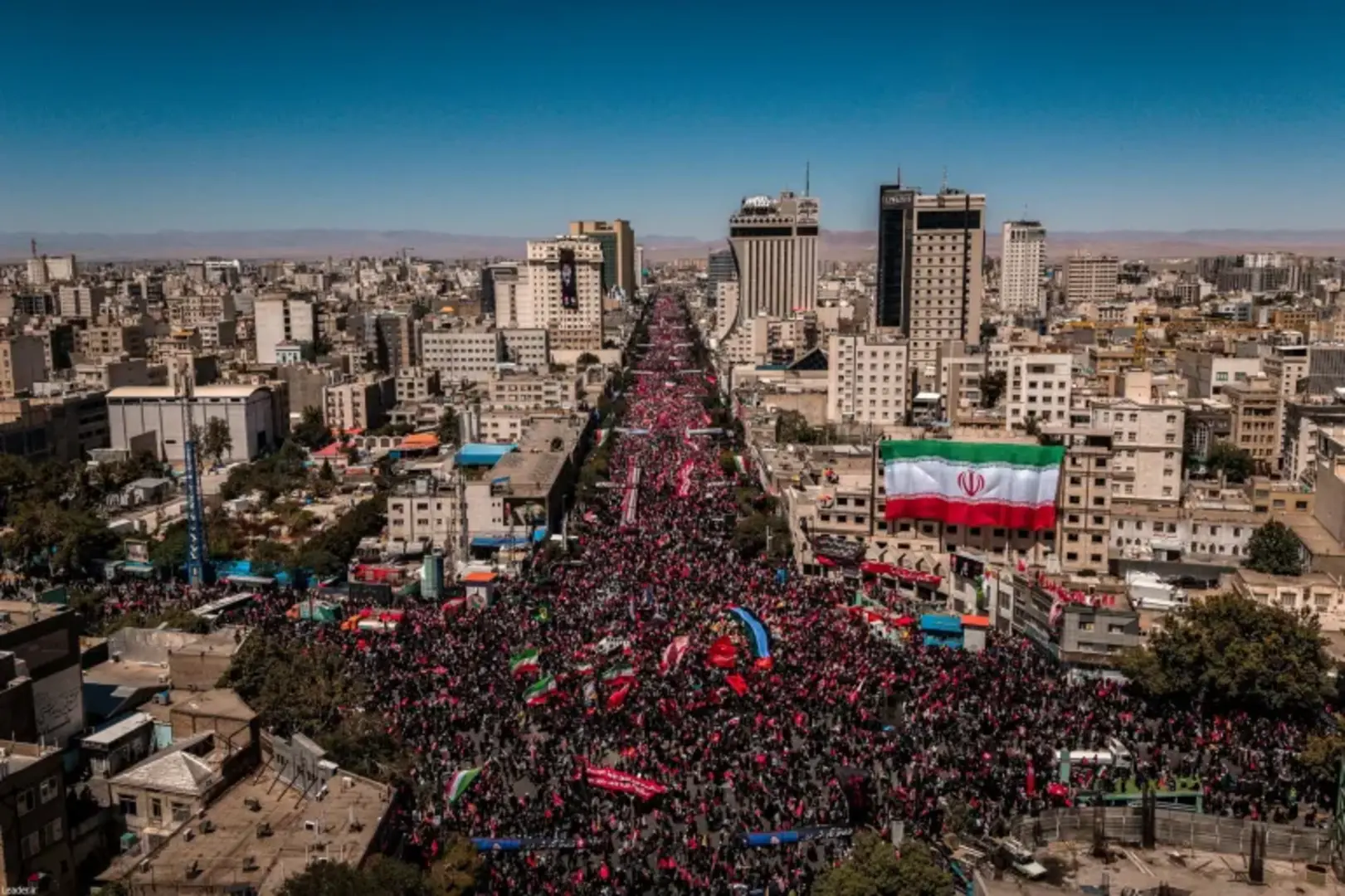 Sahranjen Alijatolah Ali Hamenei: Više od 15 miliona ljudi na ispraćaju vrhovnog vođe Irana - slika 1