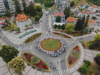 Cazin povodom 31. godišnjice genocida u Srebrenici: Dokazali smo da nema zaborava i da negatori nemaju šanse nad istinom
