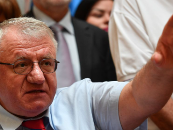 Šešelj: A ko je rekao da sam ja strijeljao ljude?