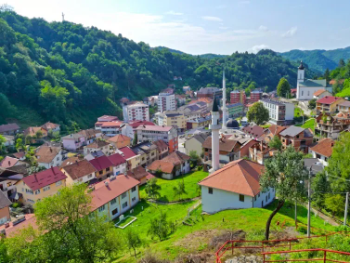 Ne treba Srebrenici distrikt, nego 30.000 ljudi