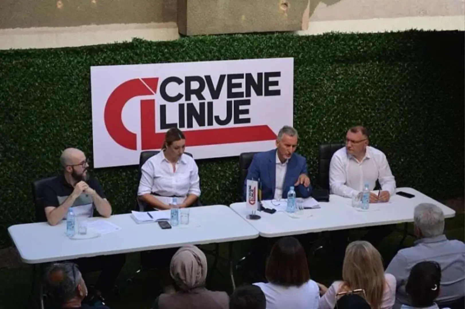 Crvena linija optužila HDZ i SNSD za udar na Dejton i institucije BiH: Upozoravaju na opasne političke poteze - slika 1