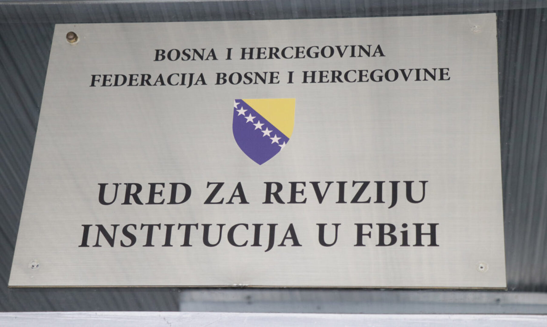Kad Predsjedništvo preuzme ulogu mjesne zajednice: Šta radi Bećirović u Goraždu - slika 1