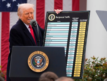 Trump uveo carine od 50 posto na većinu robe iz Kanade