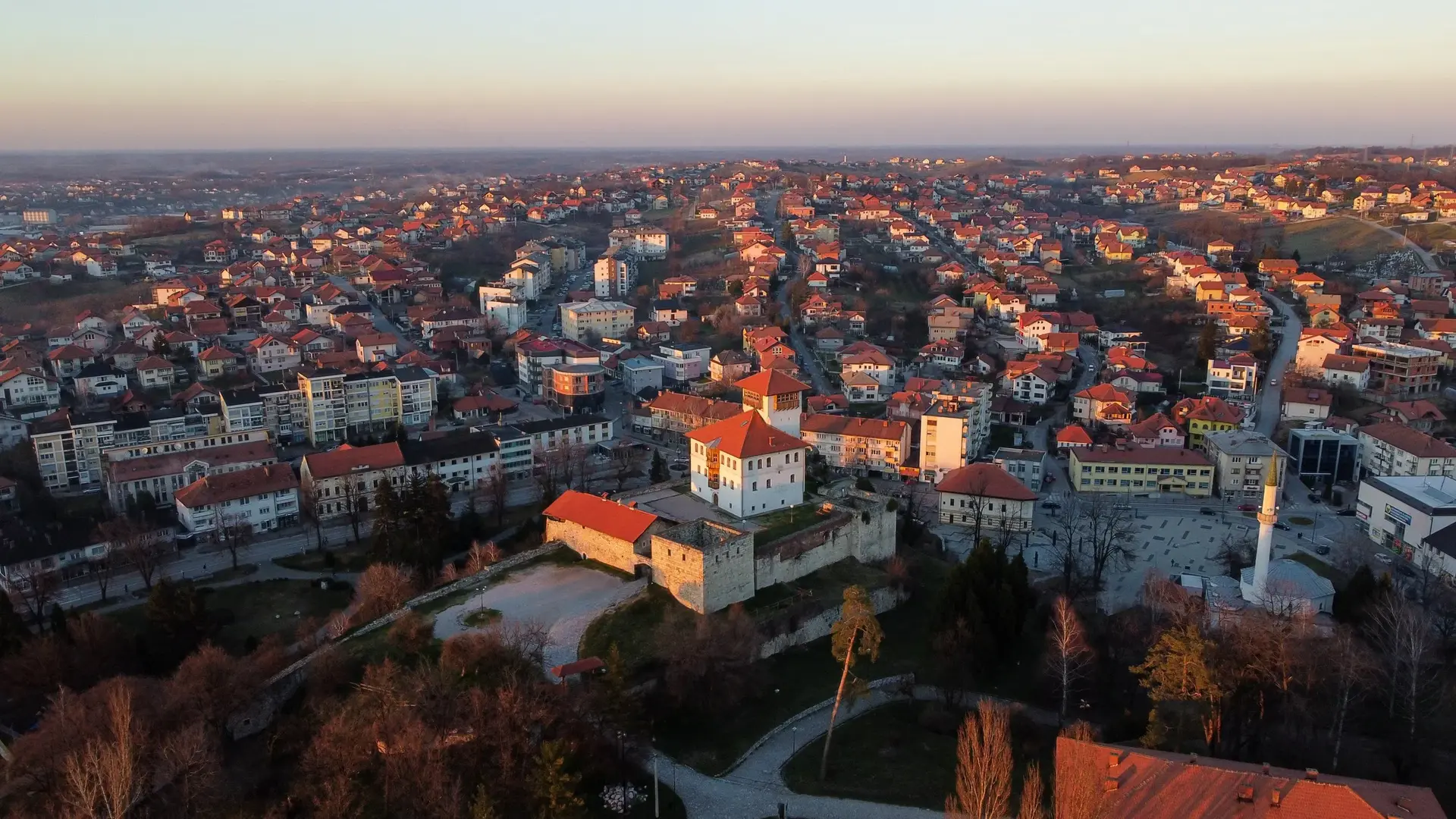 Sindikat radnika trgovine: Zašto Vlada FBiH toleriše anarhiju u Gradačcu? - slika 1