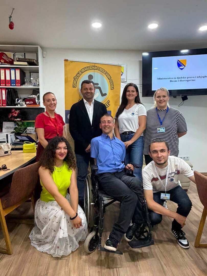 Ministar Hurtić posjetio Udruženje „Ruka podrške“ u Hadžićima - slika 1