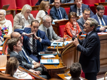 Francuska: Službenici u vladi dobili otkaze nakon pozitivnih testova na drogu