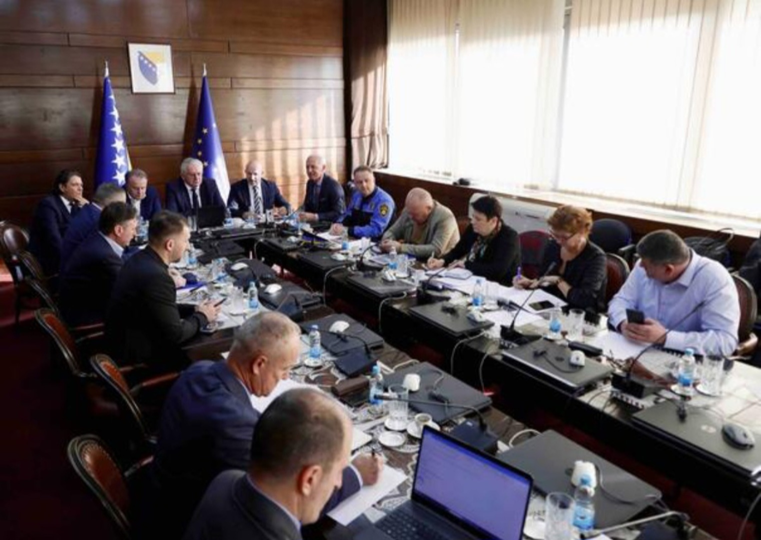 Neoporeziva pomoć radnicima do 300 KM ostaje na snazi - slika 1