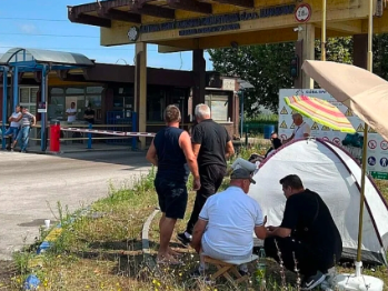 Dok radnici Koksare štrajkuju, iz Vlade TK obrazložili situaciju sa zapošljavanjem otpuštenih osoba