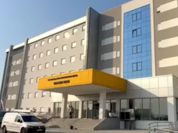 Trudnica u bolnici u Doboju tvrdi da je doživjela poniženje zbog hidžaba: "Skini tu maramu s glave"