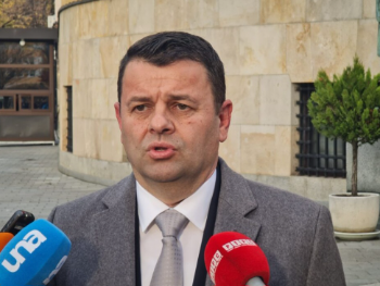 Hurtić poručio Kordiću: "Pazite da lahko ne upadnete u zaleđe, moglo bi vam ući sprijeda ili sazada"