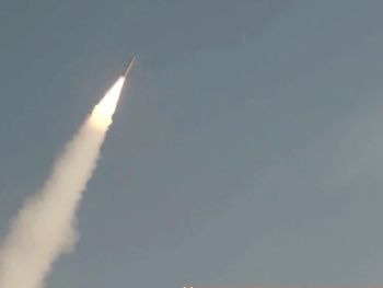 Iran lansirao najmanje pet balističkih raketa na američke baze u Jordanu, započela serija osvetničkih udara