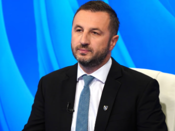 Efendić: Sve što date SNSD-u i HDZ-u, država je na gubitku