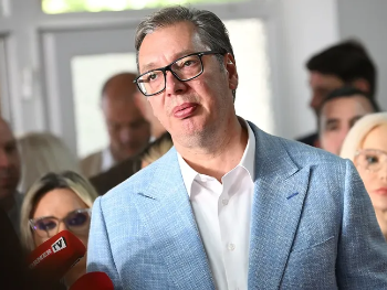 Vučić: Srbiju ne može zadesiti ono što i Španiju sa migrantima