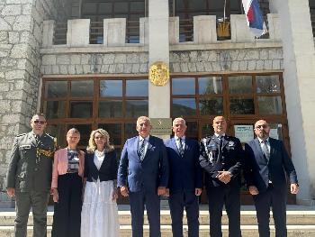 Srbija ima konzulat i u Drvaru. Vučić najavio da će ih danas obići
