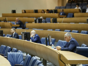 Šta će značiti 31 posto birača manje iz dijaspore: Bošnjačke stranke mogle bi ostati bez ključnog mandata iz Rs-a, a SNSD postati nezaobilazan u državnom parlamentu