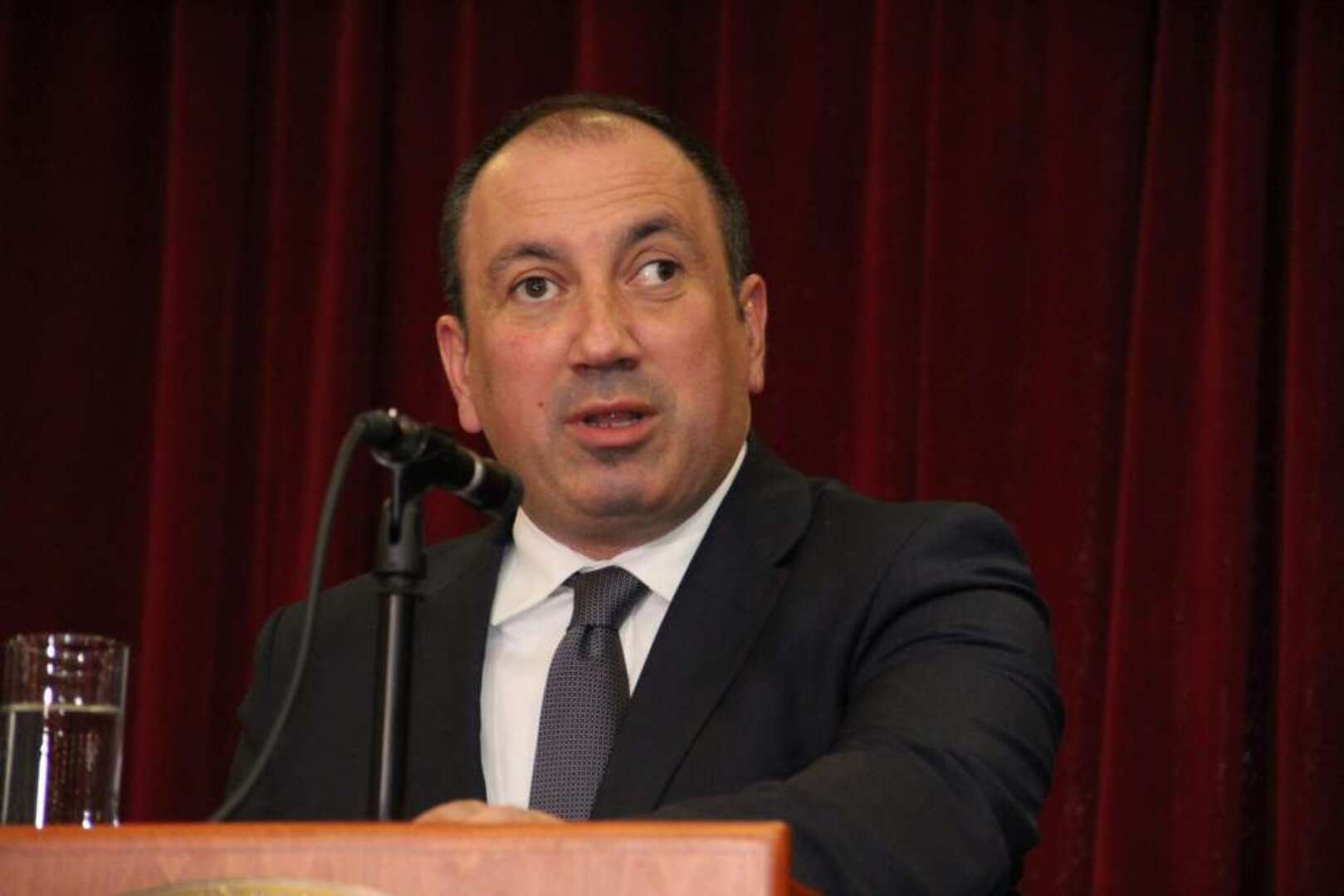 Crnadak o Dodiku s mesnim nareskom: "E moj narode" - slika 1