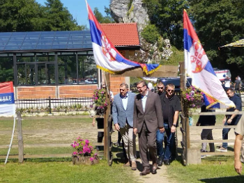 Vučić stigao u posjetu BiH, obilazi gradove s Dodikom: "Teško vam je izgovoriti Rs, a očekujete poštovanje od Srba"