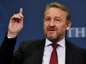 NiP tvrdi da je otkrio Izetbegovićev plan: Već priprema izgovore za novi poraz, a spas bi tražio kod SNSD-a i HDZ-a