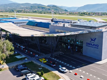 POSKOK nastavlja istragu: Trojkinim kadrovima sa Aerodroma Sarajevo produžene mjere zabrane