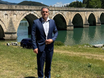 Smajić odgovorio Vučiću: Drina razdvaja dvije države, a ne jedan narod