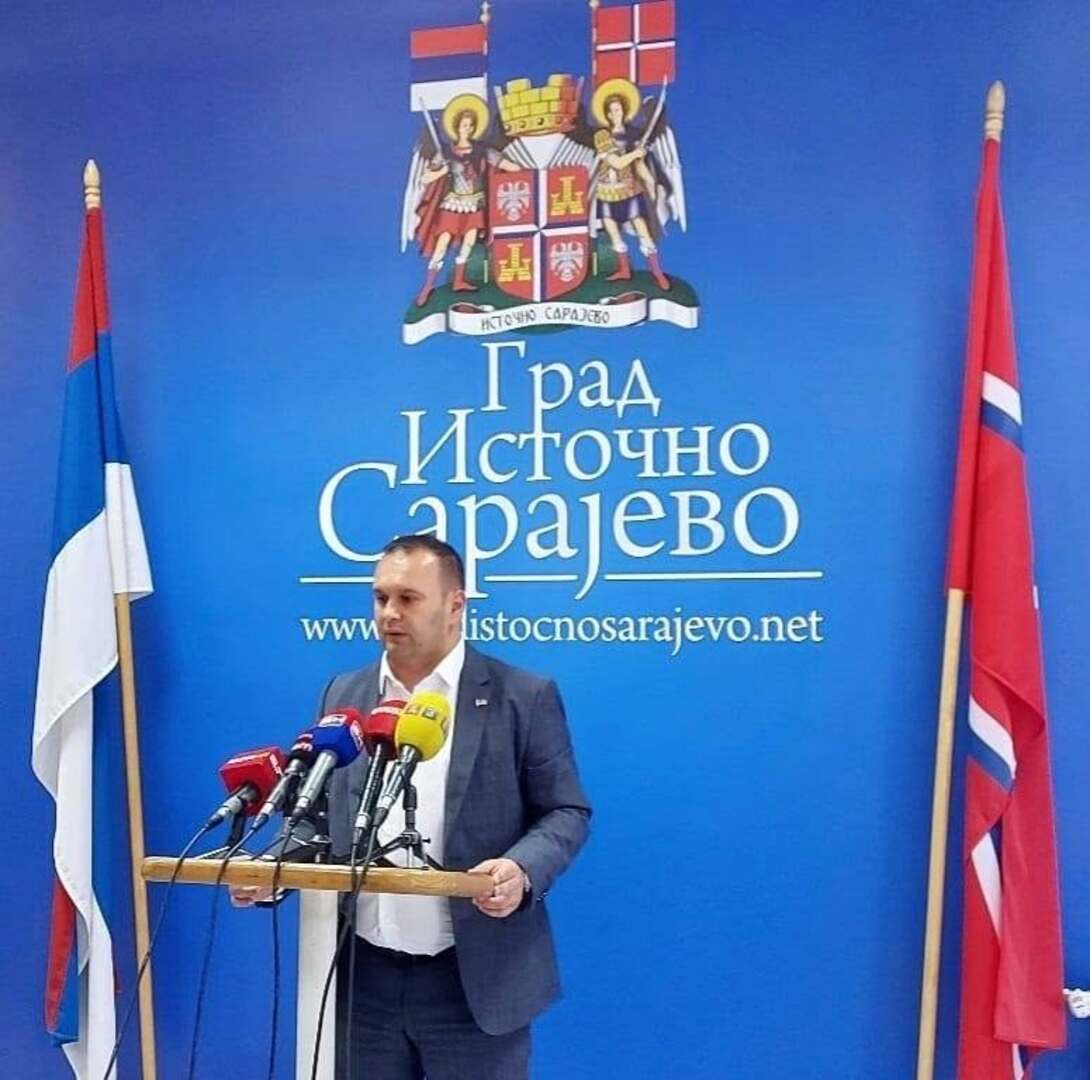 Skandalozni snimci i izjave prelili čašu: Lista za pravdu i red traži hitnu ostavku Ljubiše Ćosića - slika 1
