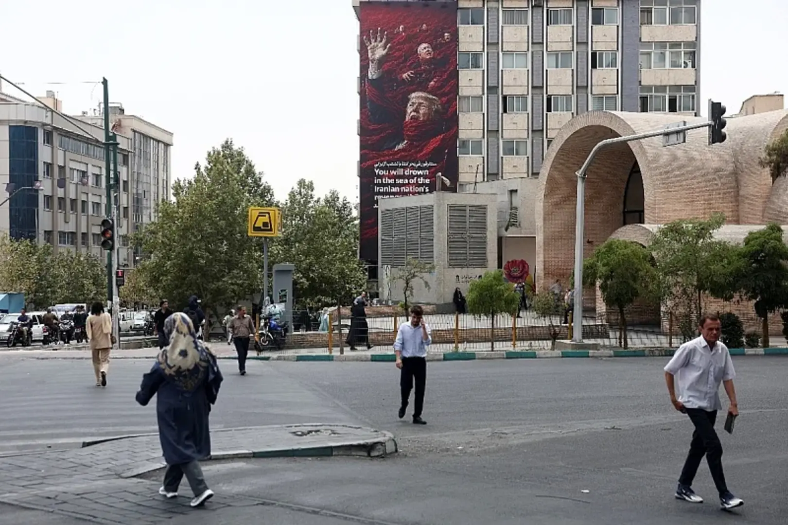 Iran zaprijetio da će ciljati zemlje Perzijskog zaljeva ukoliko SAD pokrenu nove napade - slika 1