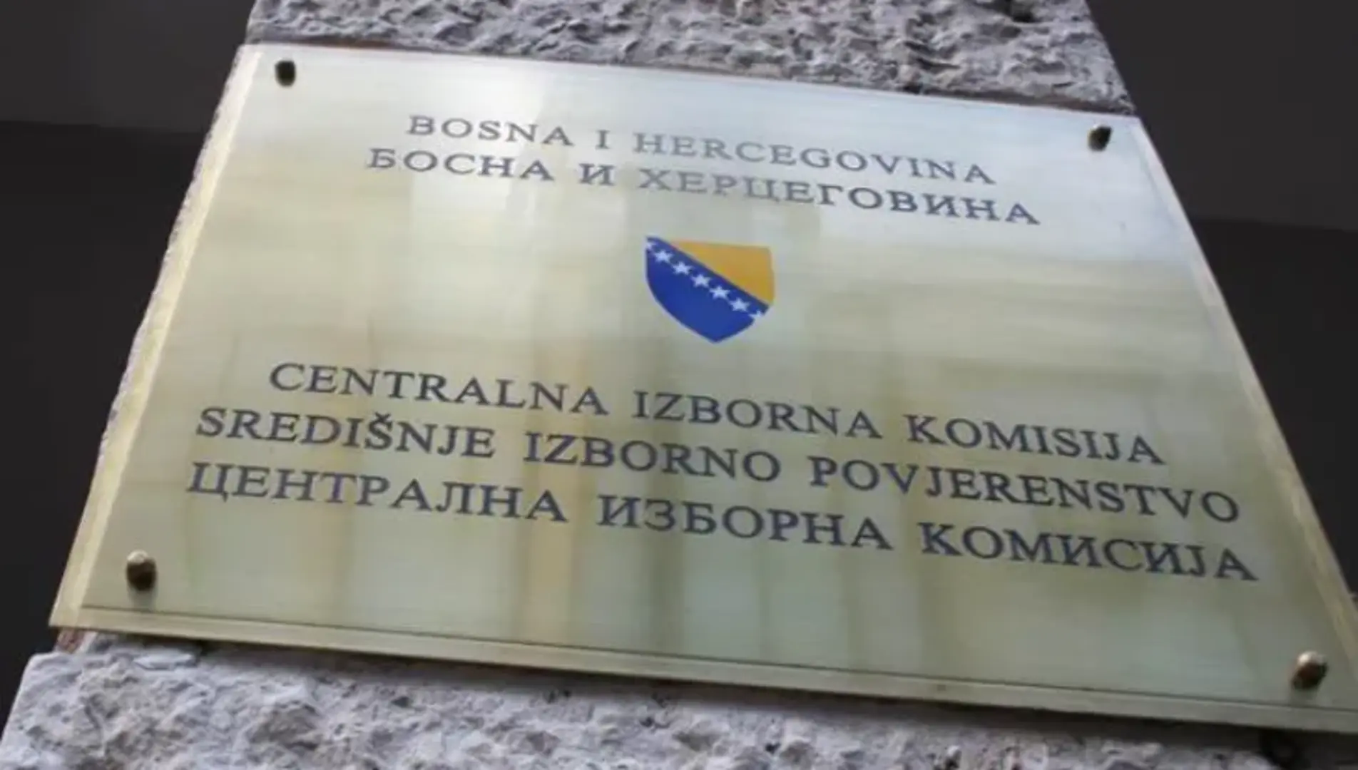 CIK izrekao nove kazne: PSs, SNSD i SDP BiH kažnjeni zbog preuranjene kampanje - slika 1