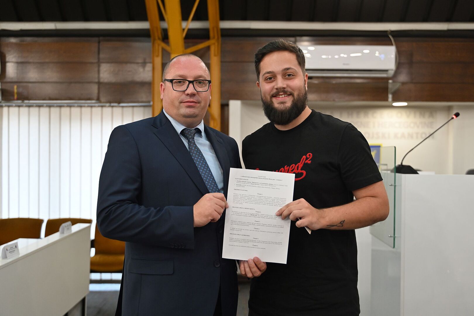Ministarstvo za boračka pitanja ZDK potpisalo ugovore sa 94 korisnika programa „Biznis plus“ - slika 1