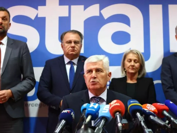 Zakašnjelo buđenje: Šta je ostalo od ‘politike kompromisa’ s HDZ-om i SNSD-om?