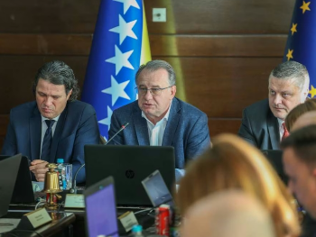 Kako je Vlada Federacije BiH prezentovala nedogovoreni kineski kredit kao investiciju za spas bolnica