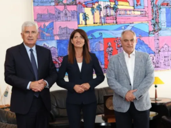 IZ BUDŽETA BiH NAPLATE: Čović i Filipović u Hrvatskoj, obilaze gradonačelnike i župane, rade na povezivanju Hercegovine i Dalmacije Amra Vrabac Autor