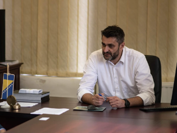 Suljagić: Memorijalizacija Srebrenice odvija se u političkom sistemu koji nije raskrstio s naslijeđem genocida