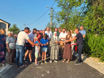 U Cazinu završena sanacija i rekonstrukcija tri lokalna puta
