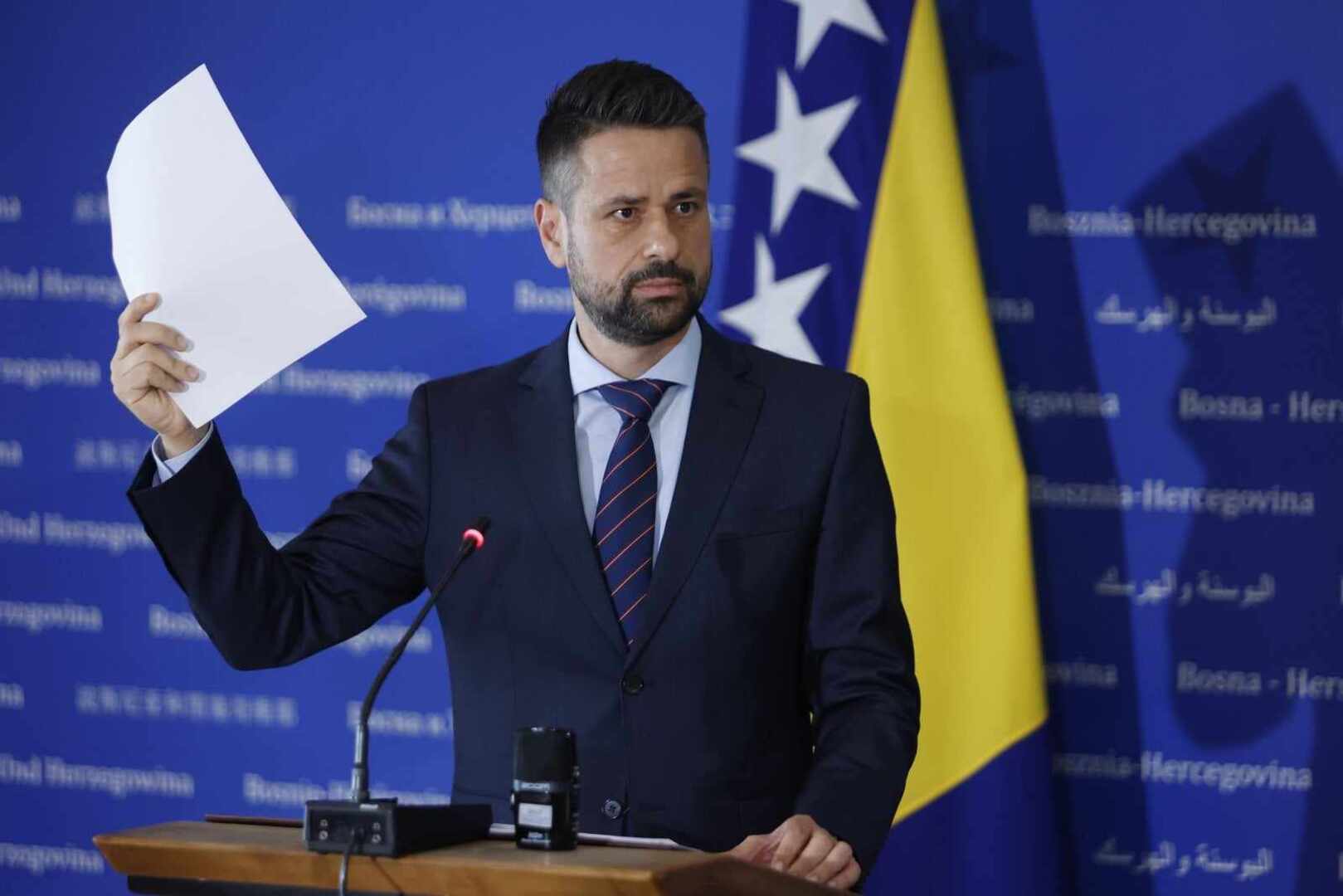 Srđan Amidžić, ministar za blokadu finansija i obične muslimane - slika 1