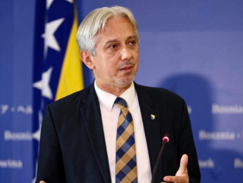 Kovačević odgovorio udruženjima HVO-a: „Učite se demokratiji ili šutite, bojovnici“