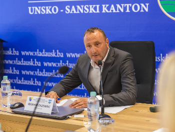 Dizdarić ukida naknade ministrima za rad u komisijama: Na redu i službena vozila 24 sata?