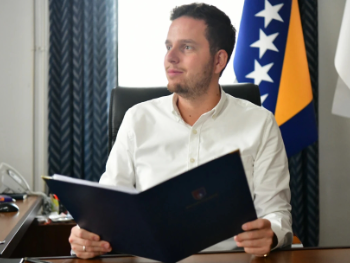 Uk tvrdi da je Vlada KS najtransparentnija: Zašto onda javnost ne može vidjeti ugovore?