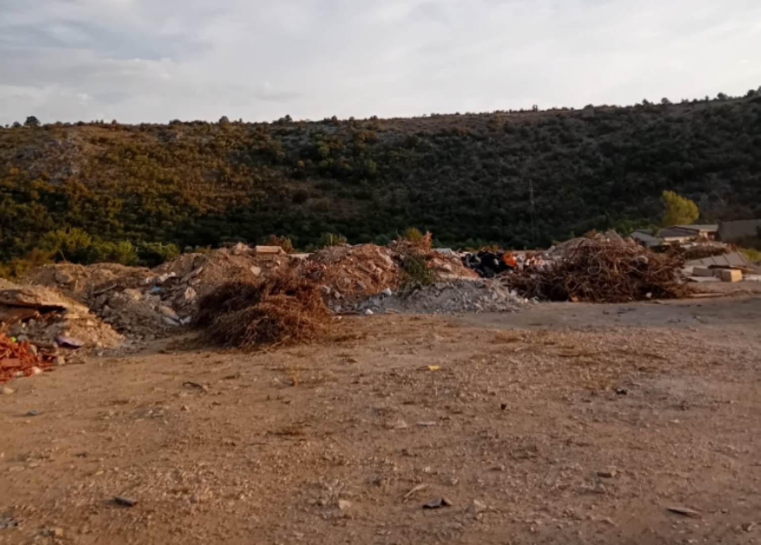 Gorica kod Stoca ponovo zatrpana otpadom: Vrijeme je za reakciju! - slika 4