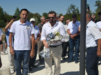 U Pjanićima otkriveno spomen-obilježje 517. bosansko-oslobodilačke brigade Petog korpusa