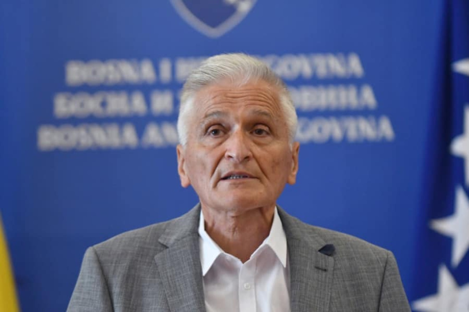 Špirić napao CIK zbog novih tehnologija: „Nova opozicija ne postoji, samo stara zabluda“ - slika 1