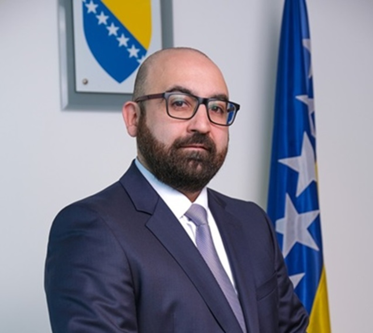 Hasanović Amidžiću: „Dosta je više podmetanja i glumljenja žrtve“ - slika 1