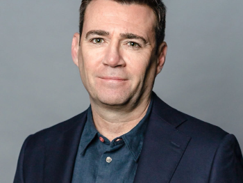 Burnham komunicirao s osobom koja se lažno predstavljala kao Trumpova šefica kabineta