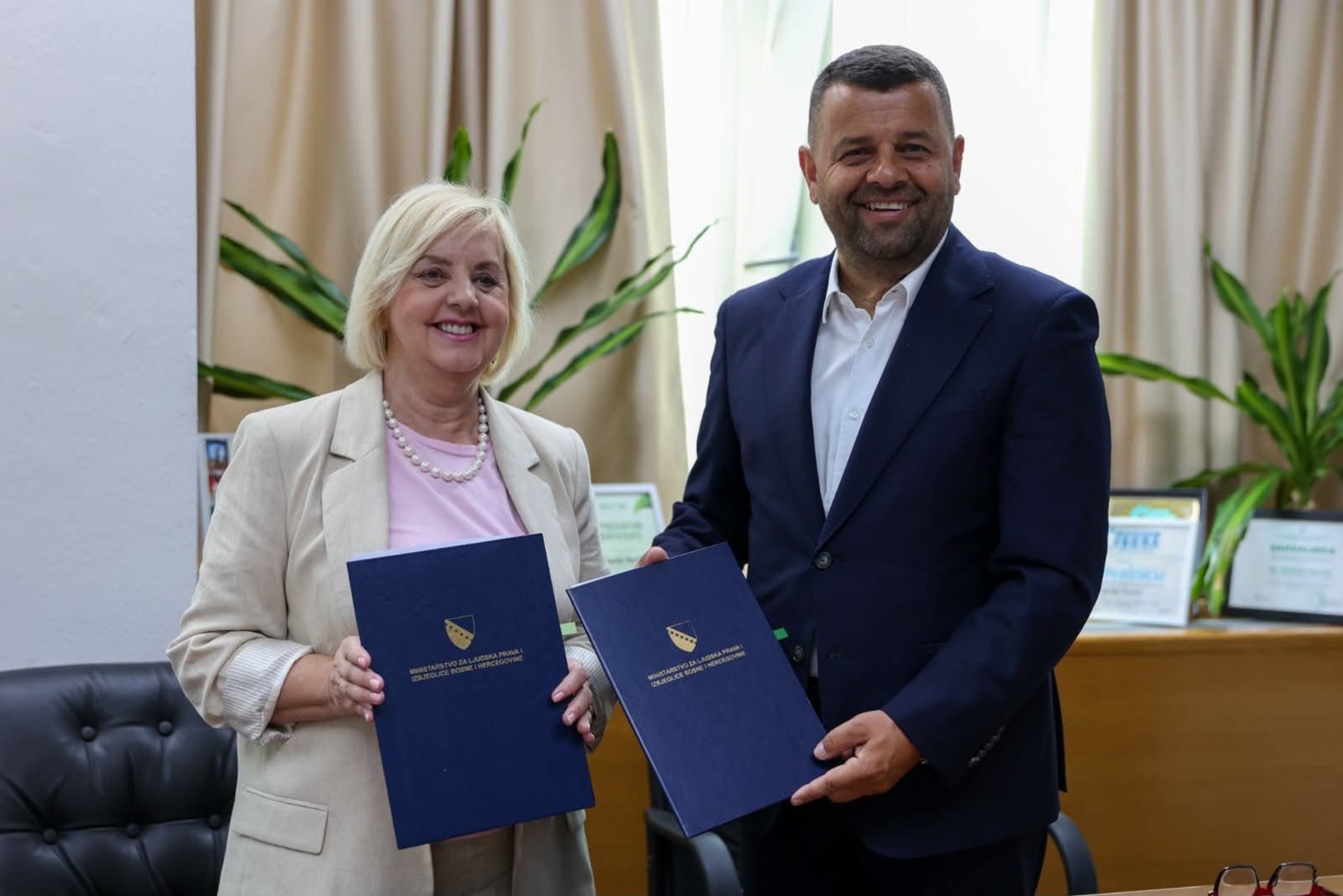 Potpisan memorandum o zaštiti novinara: „Ne smiju biti prepušteni sami sebi“ - slika 1
