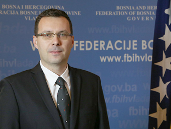 Džindić upozorava na novi udar na građane: „Zima dolazi, Vlada FBiH mora raditi za građane“