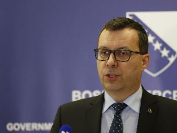 Džindić napao Energoinvest zbog dobiti od 13,6 miliona KM: „Smanjite cijenu plina građanima za 30 posto“